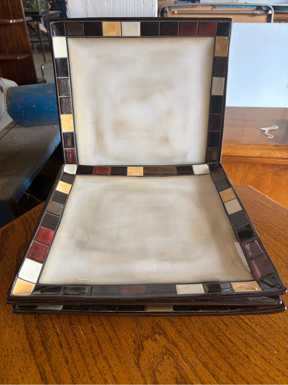 Set of 4 Home Trends Square Dinner Plates